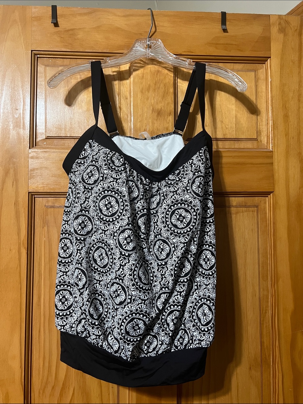 Lands End Black & White Medallion Tankini Top